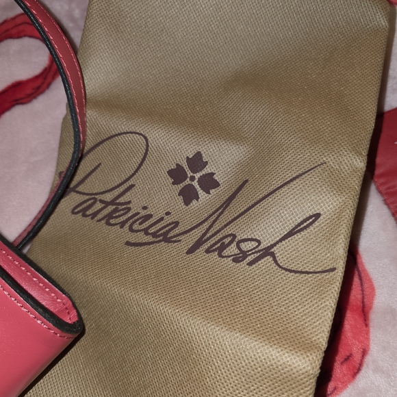 Patricia Nash Red Floral Embossed Crossbody Bag - Picture 9 of 9